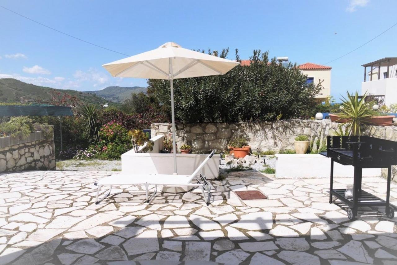 Villa Elan Mouríon Exteriör bild