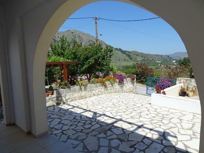 Villa Elan Mouríon Exteriör bild